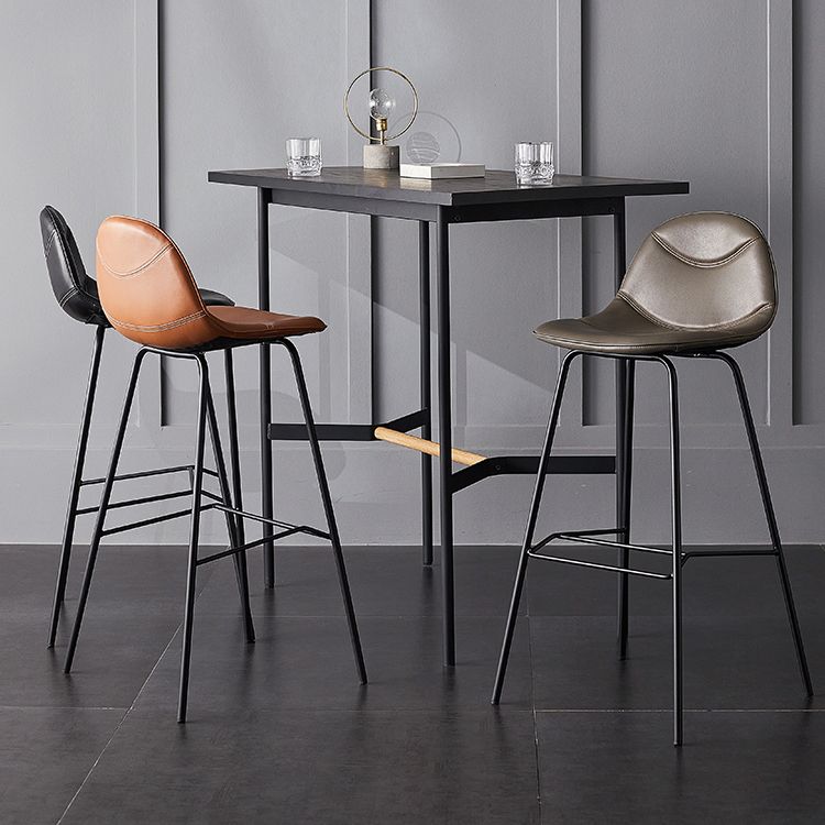 Taburetes industriales de cuero para mostrador de hierro, taburetes de bar con respaldo bajo y 4 patas para cocina