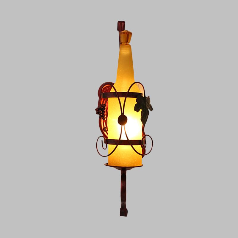 1 bouteille de tête Éclairage d'éclairage vintage cuivre en verre jaune en verre mural mural de lampe avec conception de casier à vin