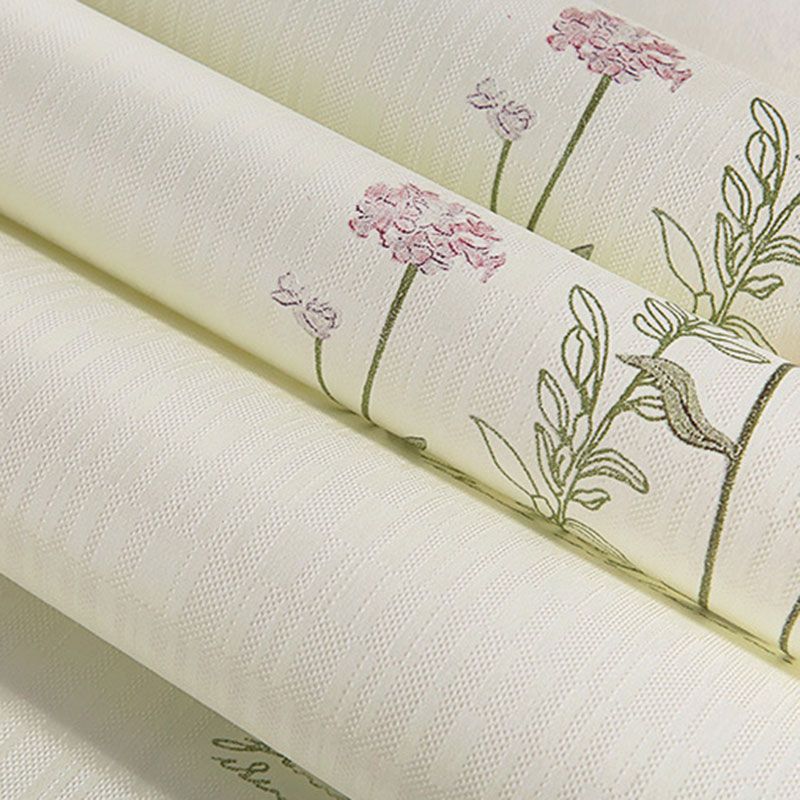 Contemporary Blossoms Wallpaper Roll for Accent Wall, 33' x 20.5" Wall Decor in Green