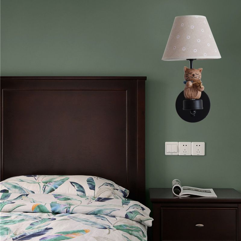 Lovely Pet Cat Wall Light One Light Resin Sconce Light with Floral Shade for Study Room