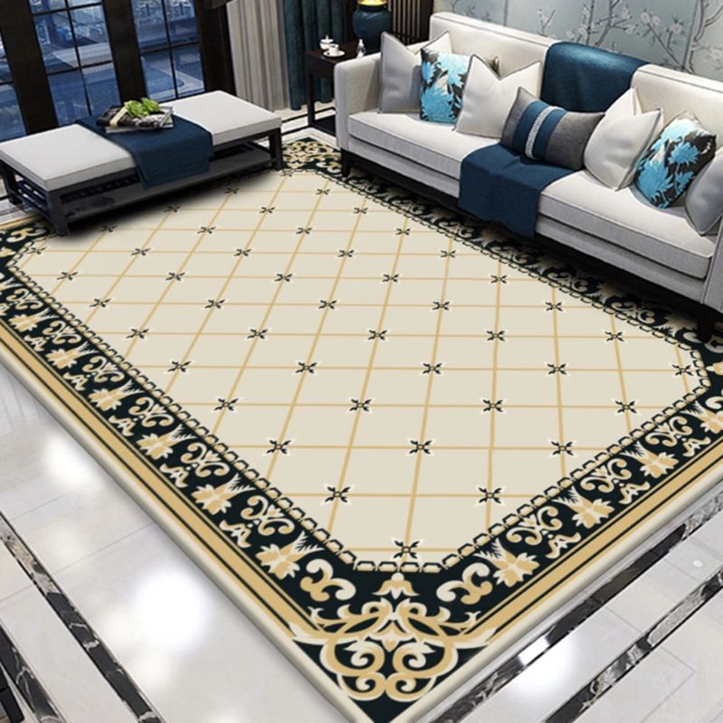 Modern European Pattern Rug Apricot Tone Polyester Carpet Stain Resistant Indoor Rug for Home Decor