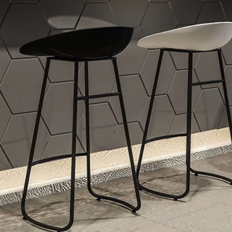 Modern Armless Backrest Counter Stool Iron Cashier Bar Stool with Acrylic Seat and Pedal