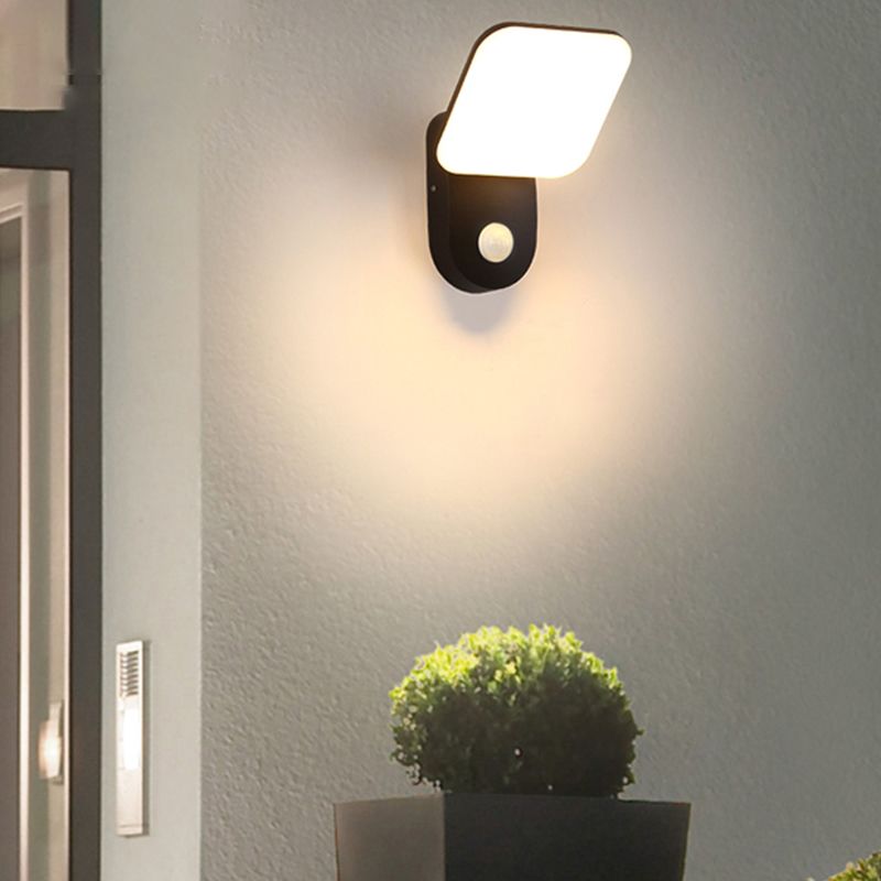 Simple Wall Sconce Waterproof Outdoor Sconce Light Fixture with Metal