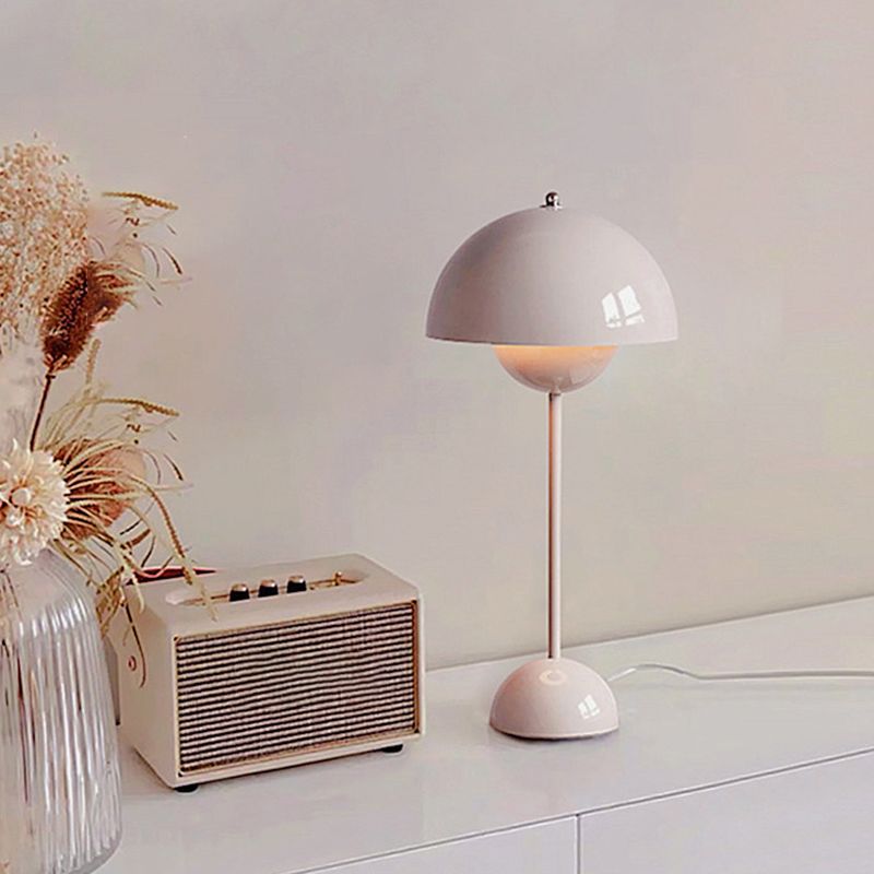 Nuits en dôme et lampes de style moderne en métal 1 lampes à table légère