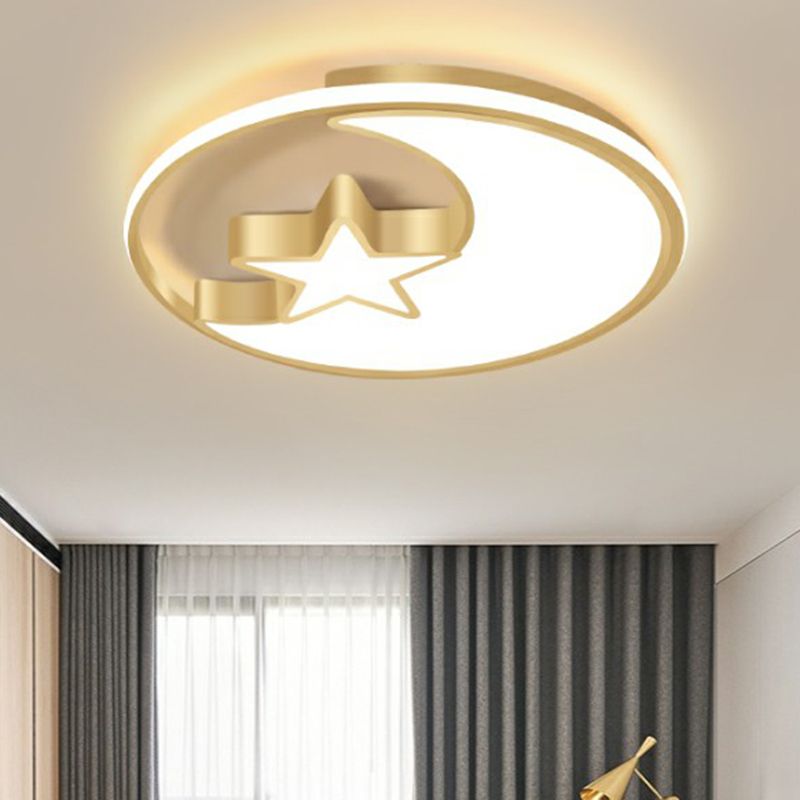 Metal Moon and Star Flushmount Light Simplizität Golden Ceiling Lamp for Childrens Bedroom