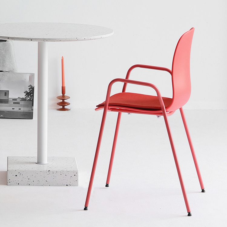 Sillas de comedor apilables Sillones de interior con patas de metal (juego de 4)