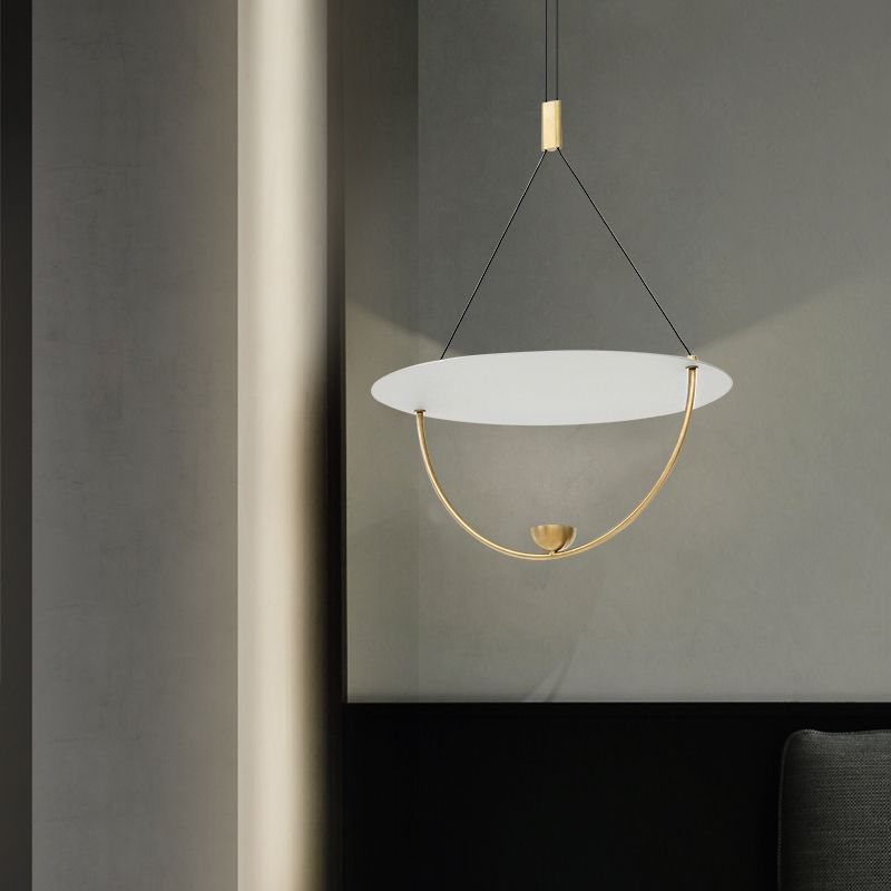 Luz de colgante de lágrima acrílica súper delgada Lámpara de oro LED simple Lámpara colgante en luz cálida