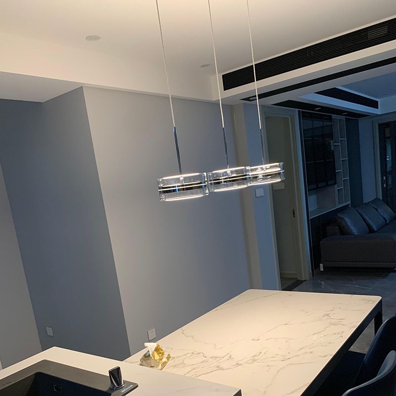 Iluminación de suspensión redonda plateada Simplicidad Cuerte LED de vidrio transparente para comedor