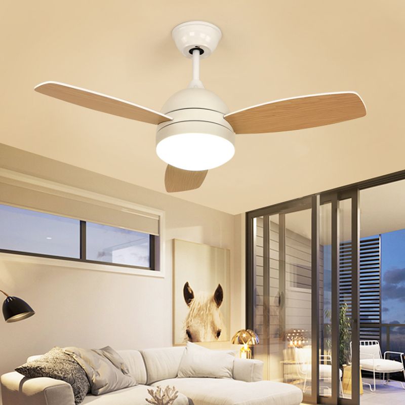 Weiß/schwarze LED Hanging Lüfter leichte modernistische Metallic Dome Semi Flush Mounted Lampe mit 3 Holzklingen, 42 "W.