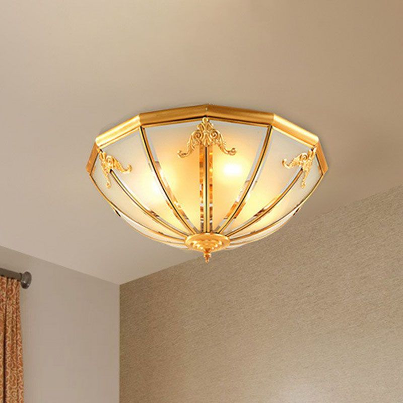 3 Lumières Cébullition hémisphérique Fixture coloniale Style Colonial Brass Frosted White Glass Flush Mount Lamp