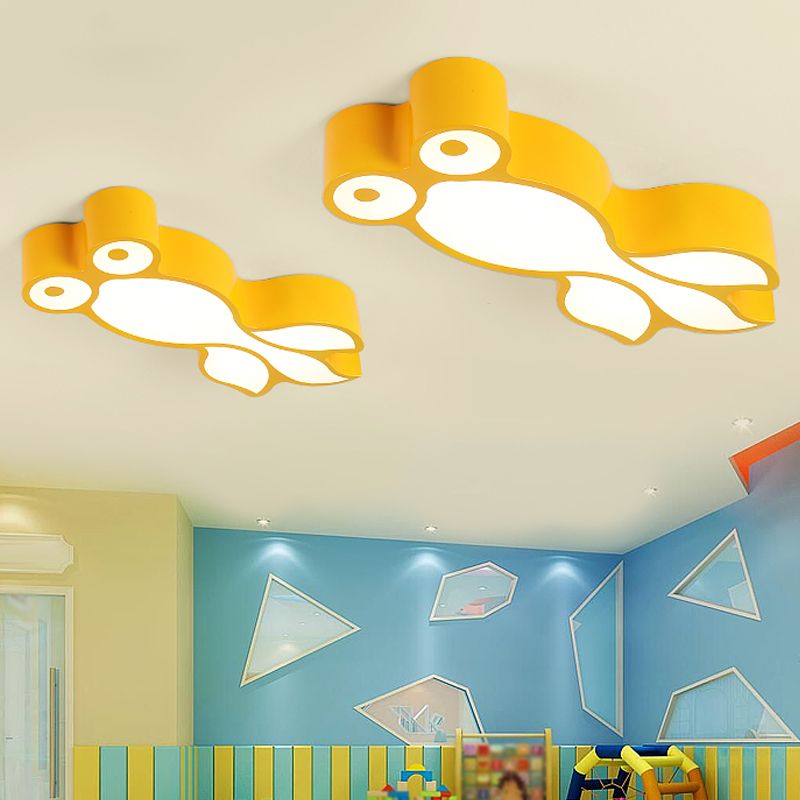 Simplicity LED Flush Mount Light Yellow/Blue Goldfish Close to Ceiling Lamp with Acrylic Shade