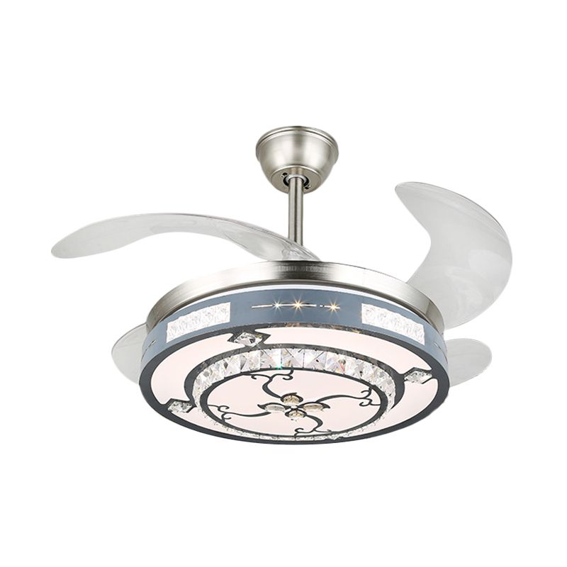 Runde Hanging Lüfterlampenlampe Moderne Kristall 19 "breites LED Silber Semi Flush Mount Light, 4 Klingen