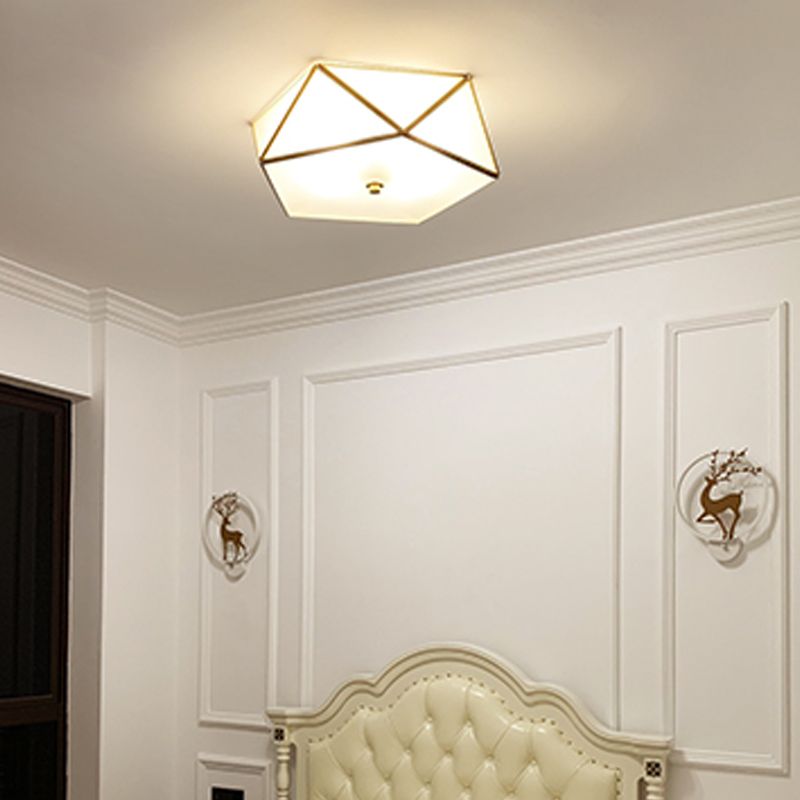 Lámpara de techo geométrica de cobre, montaje empotrado de vidrio esmerilado de estilo colonial para dormitorio
