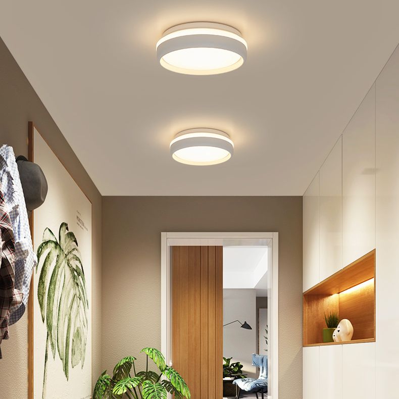 Modern Metal Flush Mount LED Circle Shape Ceiling Lamp with Acrylic Shade for Living Room
