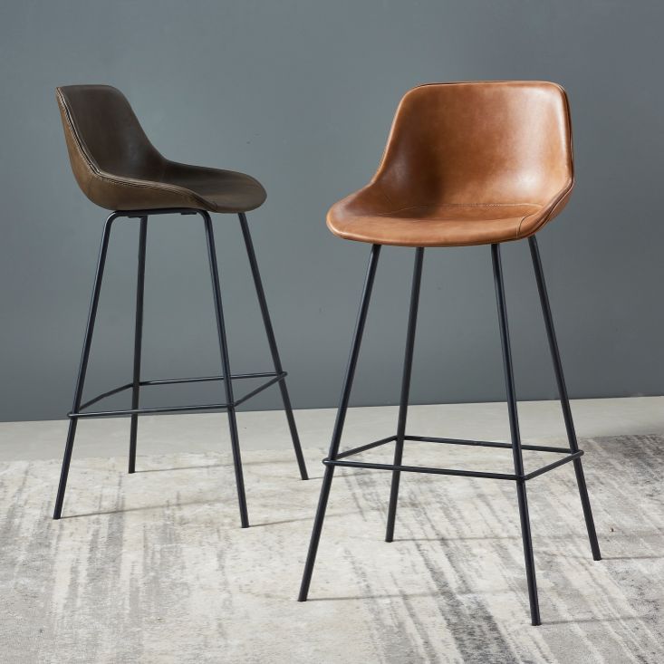 Contemporary Footrest Restaurant Stool Matte Finish Leather Barstool