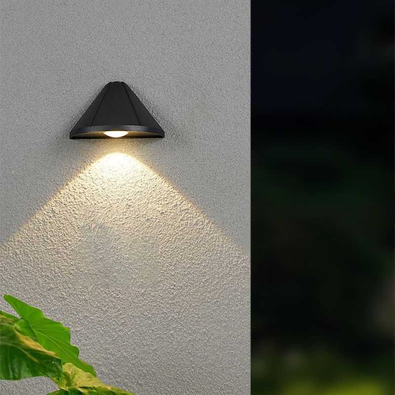 Triangle Shape Wall Lamp Modern Style Metal 1 Light Wall Light in Black/White