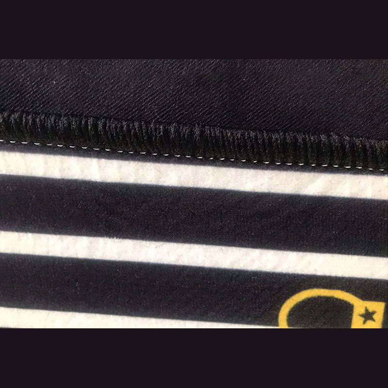 Contemporary Abstract Art Carpet Polyester Area Rug Stain Resistant Indoor Carpet for Living Room