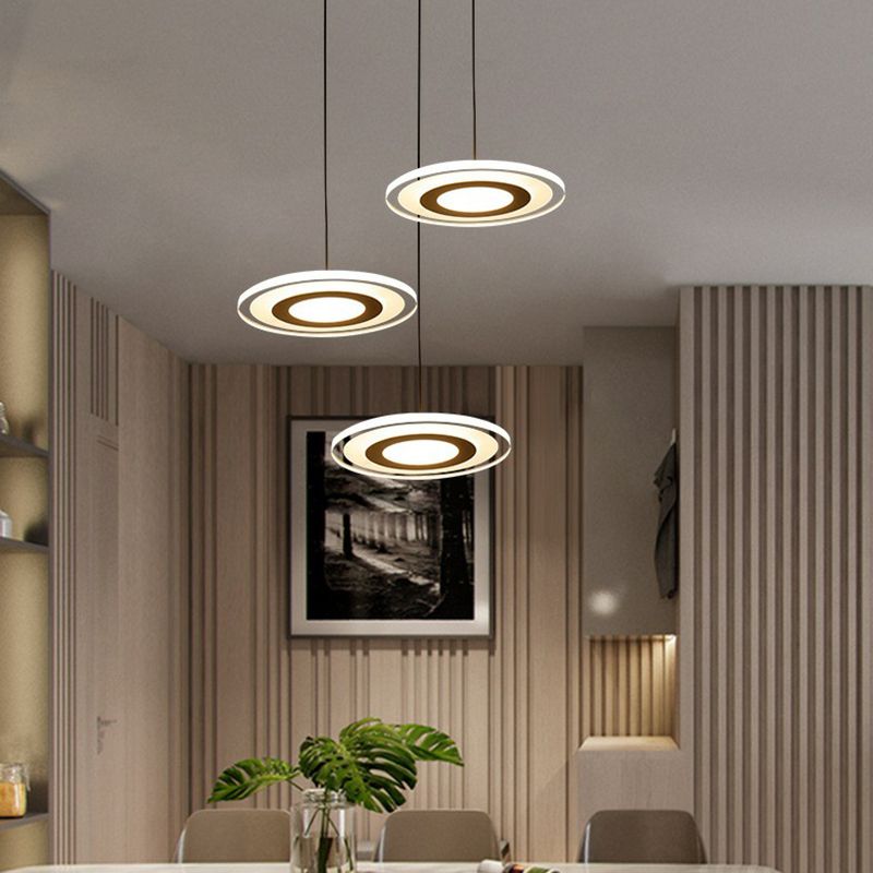 Salle à manger ultrathin Multi Light Pendant acrylique 3 têtes LED moderne Éclairage suspendu en clair en clair