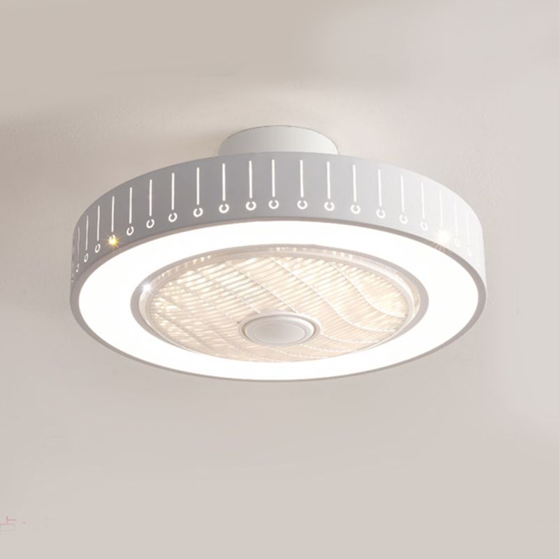 Trommelförmige Schlafzimmer Lüfterlampe Metall Nordic Style LED Semi Flush Deckenleuchte in Weiß