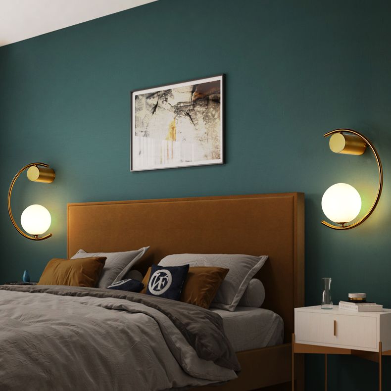 Modern Linear Wall Mounted Light Fixture Metal 1 Light Wall Sconce for Living Room