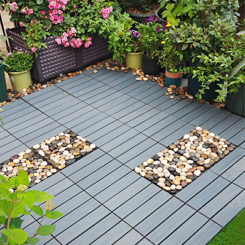 Square Snapping Patio Flooring Tiles Striped Pattern Flooring Tiles