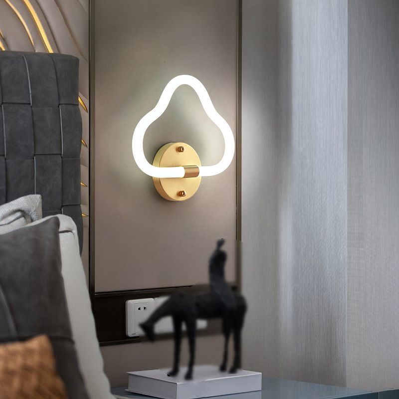 Linear Wall Sconces Modern Metal Wall Lamp in Gold for Living Room