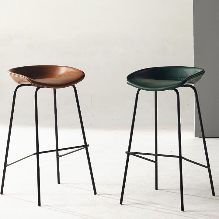 Contemporary Matte Finish Leather Barstool Low Back Coffee Shop Stool