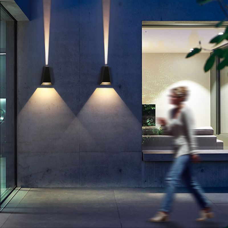 Lampada a monte a parete a 2 luci moderne in alluminio Sfonce da parete per esterni per giardino