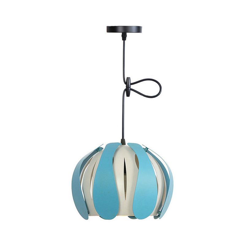 Plafonnage à teinte de bouffon métal