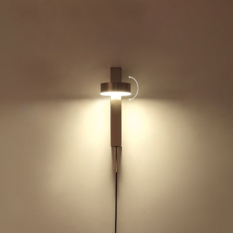 Nordic Style Metal Wall Light Geometric Rotatable LED Wall Sconce for Living Room
