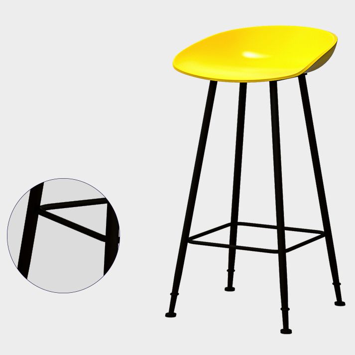 Cubo de barras de estilo industrial PP Sheet Tabures para barra de cocina para bares de cocina