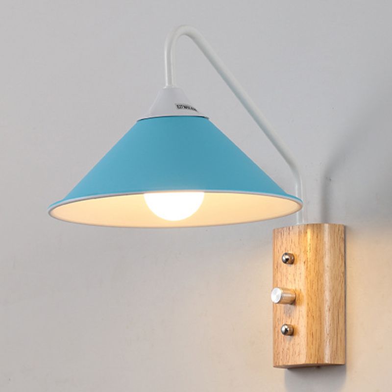 Single Contemporary Polished Finish Wall Mounted Sconce Metallic Wall Light
