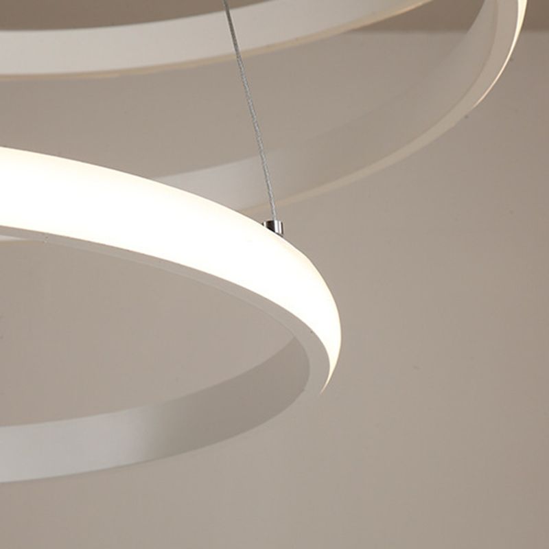 Luz de techo lineal de metal ligero LED moderno de moda con tono acrílico