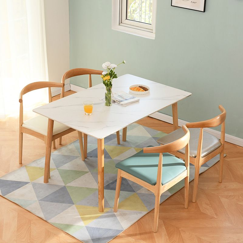Sedia da pranzo a base multicolore in legno di gomma scandinava con 4 gambe