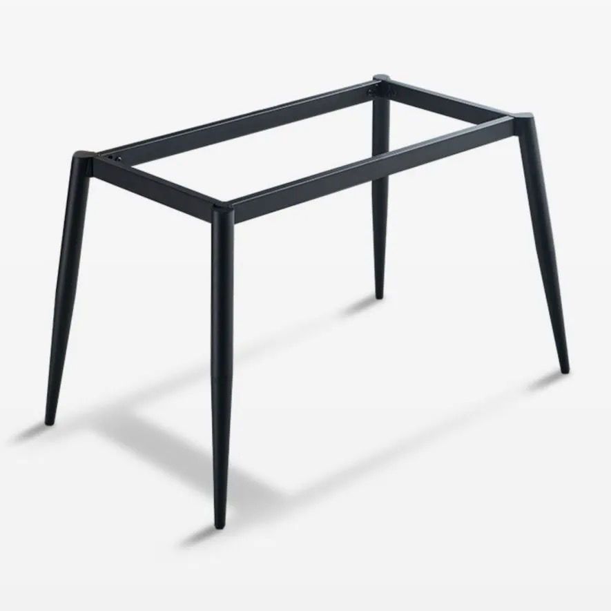 Metaal eigentijdse rechthoekige eettafel gesinterde stenen tafel met 4 metalen benen