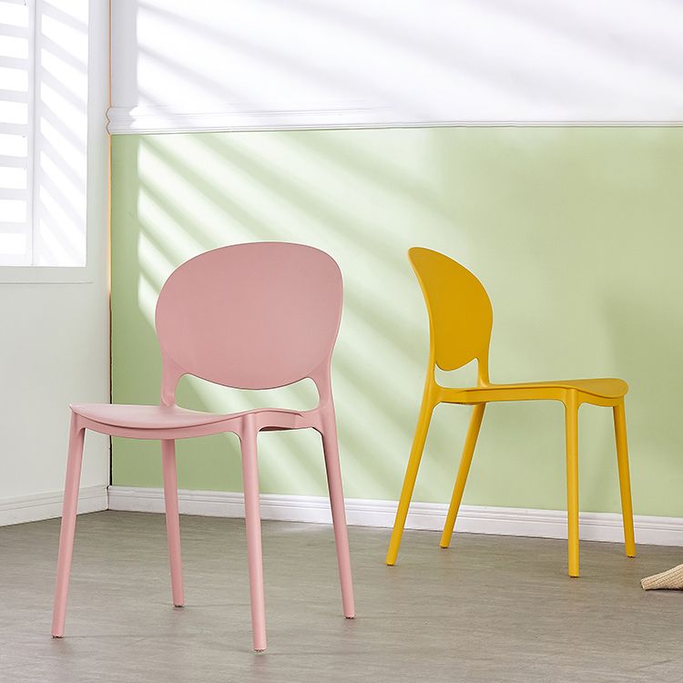 Chaise de salle à manger en plastique contemporain Open Dining Dining Side Ammless Chaise pour cuisine