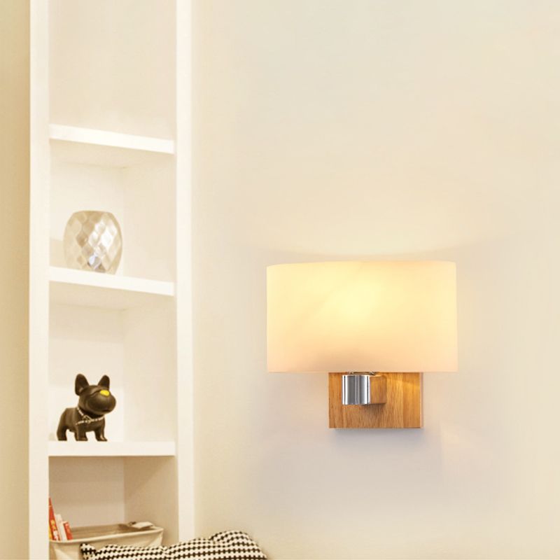 Legno in legno massiccio Lampada montati a parete a parete a 1 illuminazione a 1 illuminazione sumiera con tonalità di vetro bianco