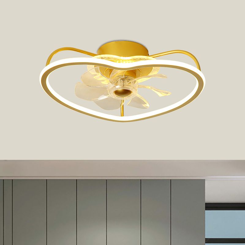 7 lames moderniste LED Plafond ventilateur de ventilateur avec conception de plafond en forme de coeur en or / noir métallique.
