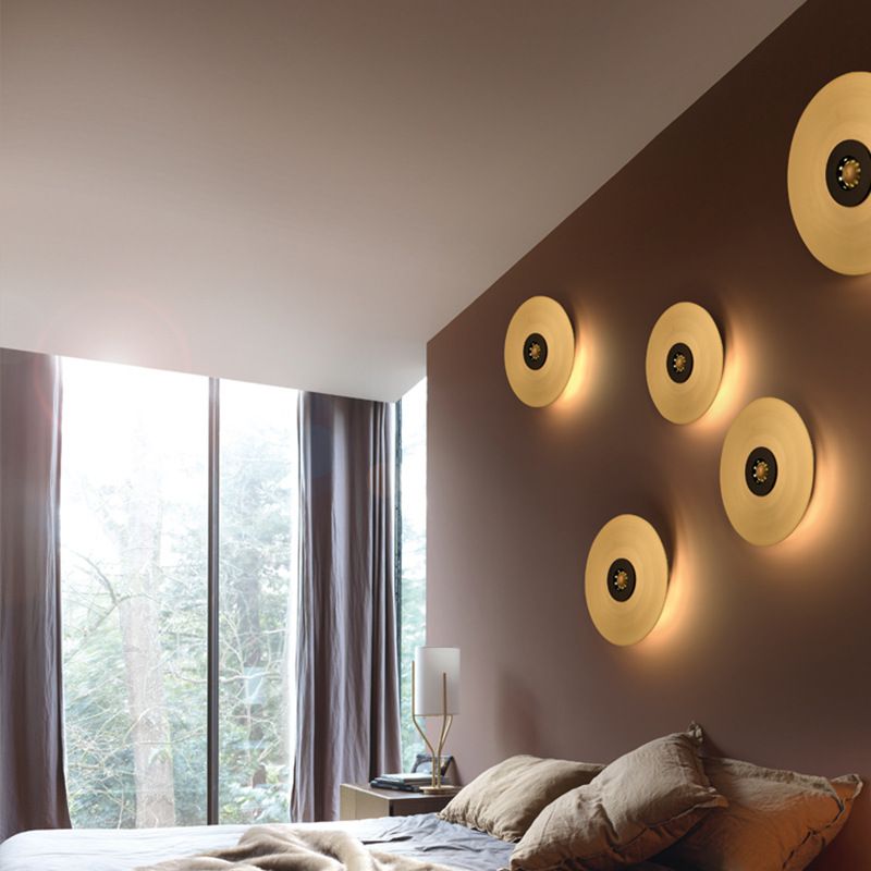 Luz de pared LED de aluminio en el aluminio en el moderno estilo de pared circular de hierro de lujo para espacios interiores