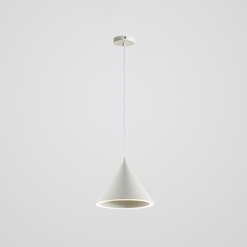 Nordic moderne suspendu au plafond Cône Fer 1-Light Pendant Light pour chambre à coucher
