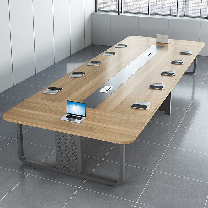 Modern Manufactured Wood Office Desk Rectangular Desk with Metal Pedestal