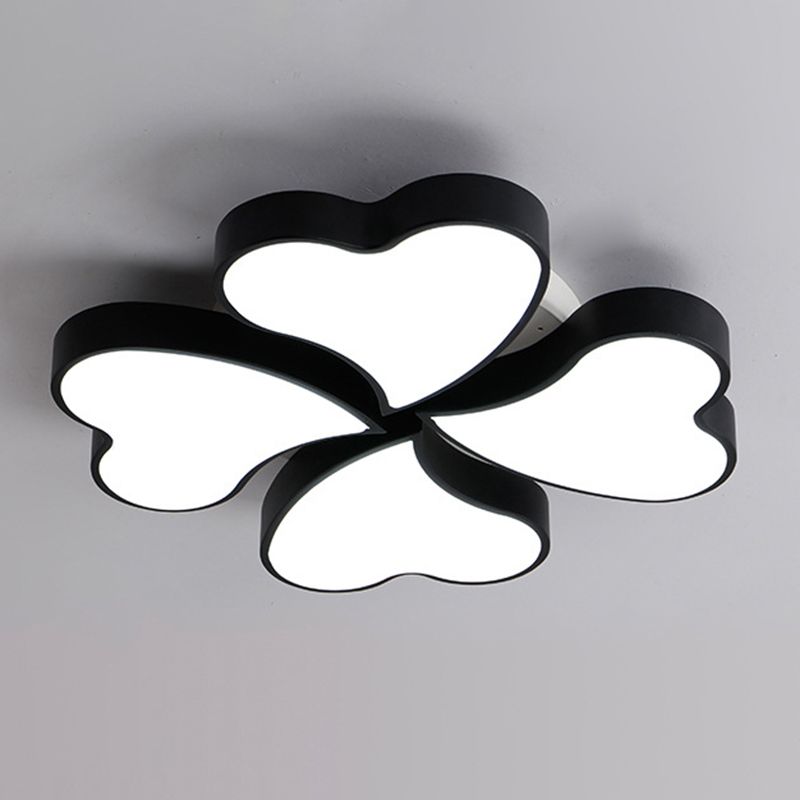 Moderne minimalistische LED Deckenleuchte Schmiedeeisen Herz-Shaped Flush Mount mit Acryl-Farbton