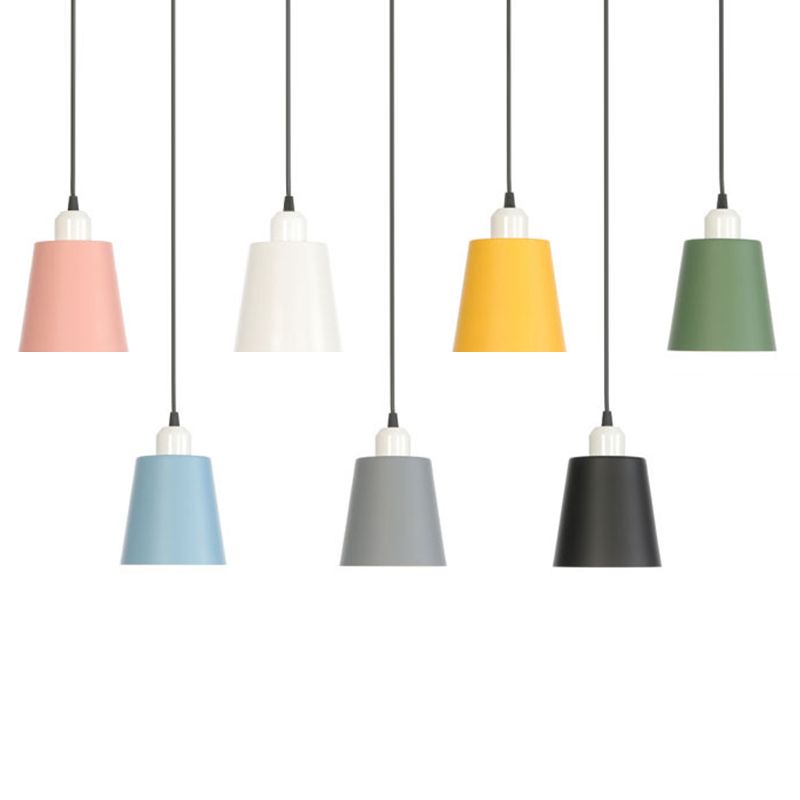 Buntes zylindrisches Makaroon hängend hängendes leichter nordischer Metall -Federlampe für Schlafzimmer Esszimmer
