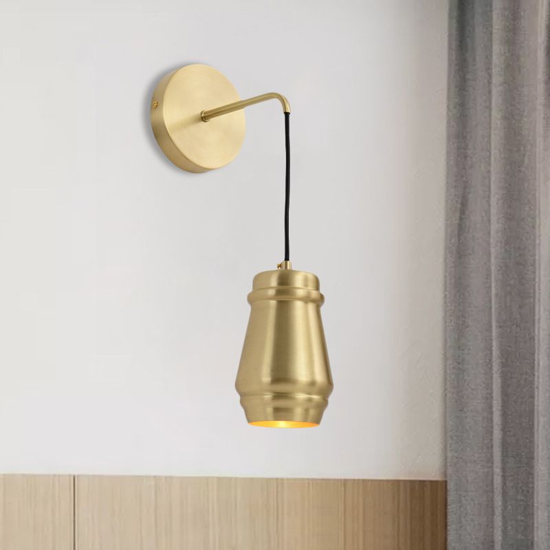 Lámpara de apliquet de acabado dorado latón minimalista 1 lámpara de montaje de pared ligera con brazo