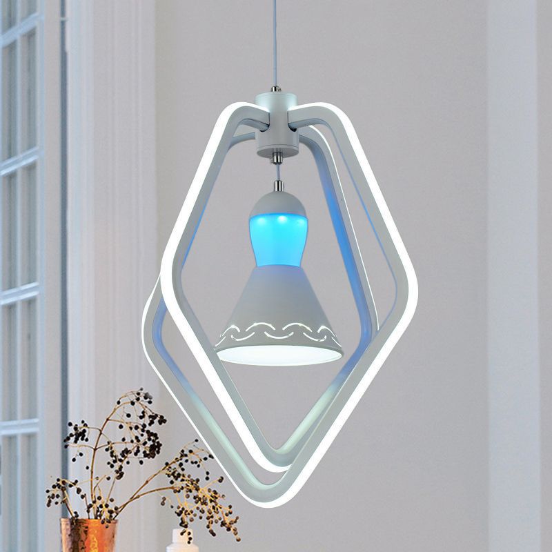 Cadre du Pentagone à double acrylique suspension à LED à LED minimaliste avec cloche à l'intérieur