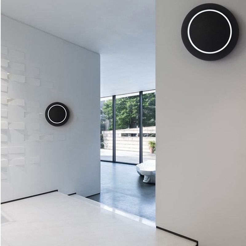 Round Disc Shape Wall Sconce Modern Style Acrylic 1 Light Sconce in Black / White