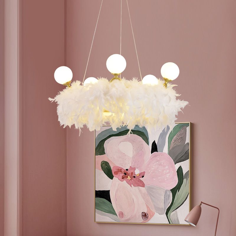 Federkronhängung Beleuchtung nordisches Gold und weißer Kronleuchter für Mädchenzimmer