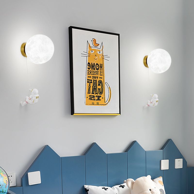 Cartoon Style Iron Wall Light Ball Shape Wall Lamp for Children's Room (Included Doll)