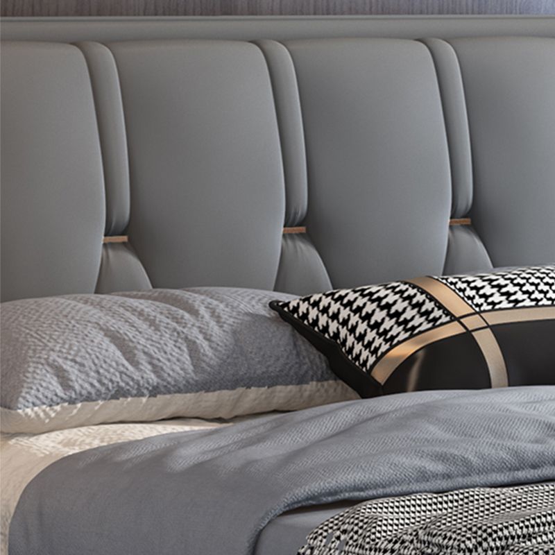 Contemporary Grey Standard Bed with Tufted and Legs Wingback Bed