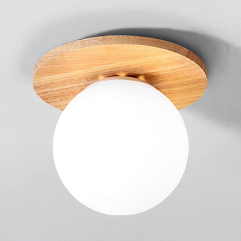 Plafonnier globe en bois à montage encastré concis et moderne avec abat-jour en verre blanc